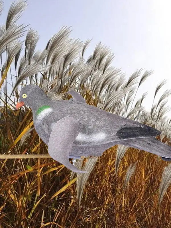 Outdoor Hunting Decoy Fake Bird Realistic Painted Flying Pigeon Hunting Trap Pigeons Motion Decoy With Wings Hunting Tool