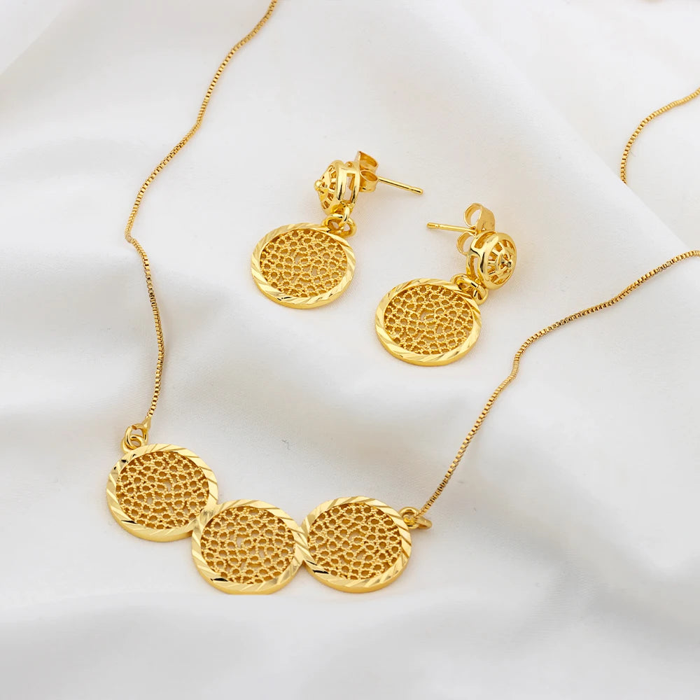 Woman Jewelry Sets Gold Color Retro Round Pendant Necklace Star Earrings Fashion Party Wedding Jewelry Accessory Holiday Gifts