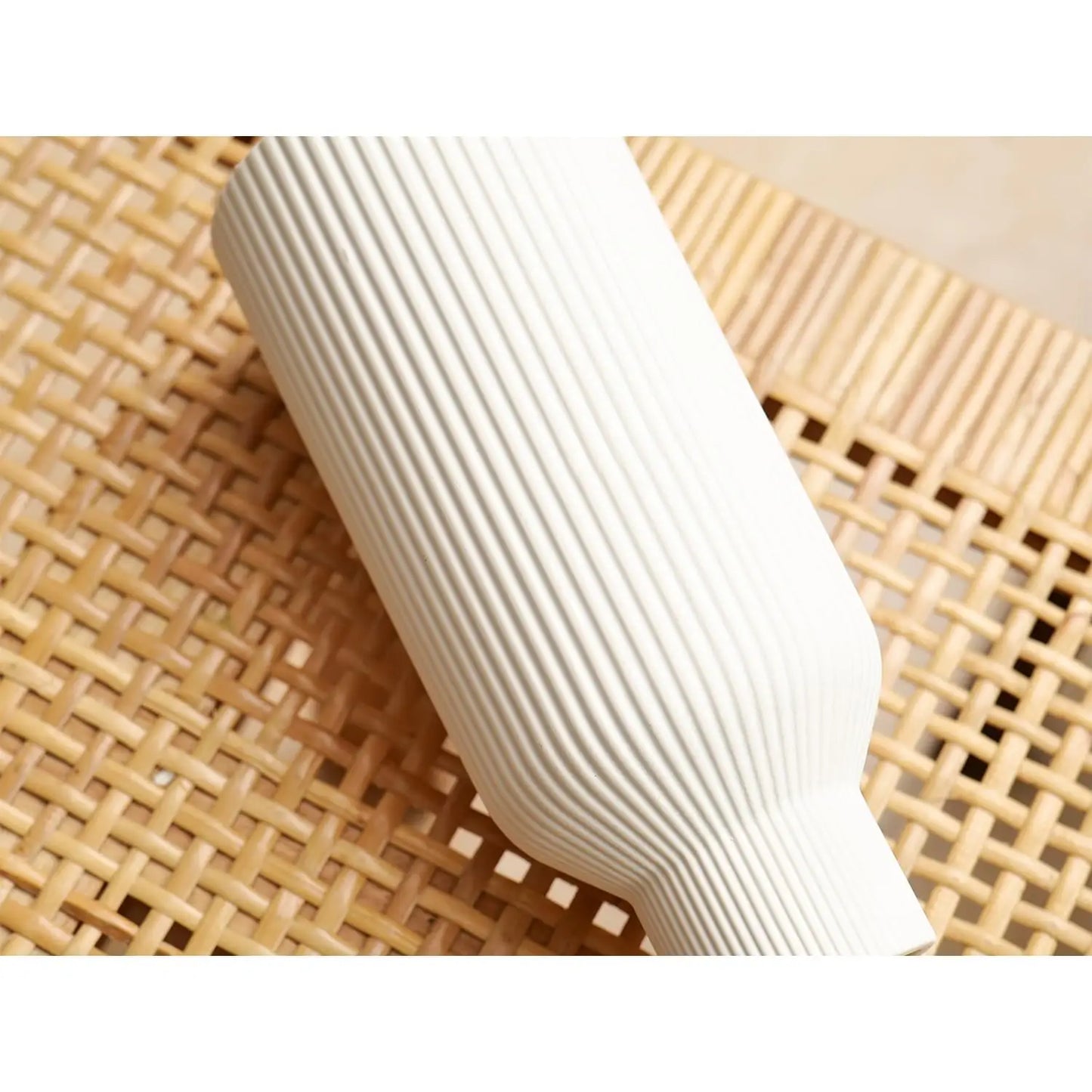 White Ceramic Vase Set of 3 White Flower Vase Minimalist Modern Home Vases Decor Aesthetic Flower Vases for Desk Shelf Table
