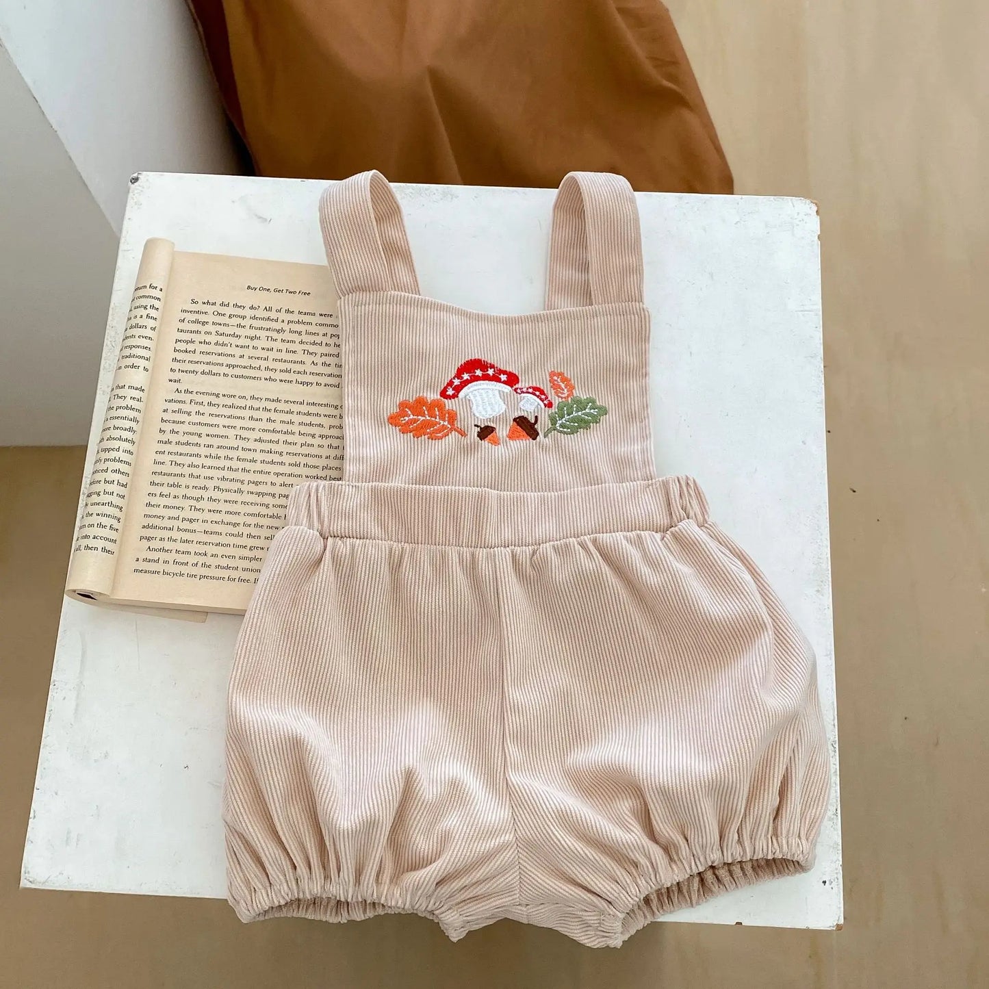 Spring New Baby Clothing GIRL's Fashion Versatile Embroidered Polo Collar Cardigan Top+Strap Pants 2-piece Set