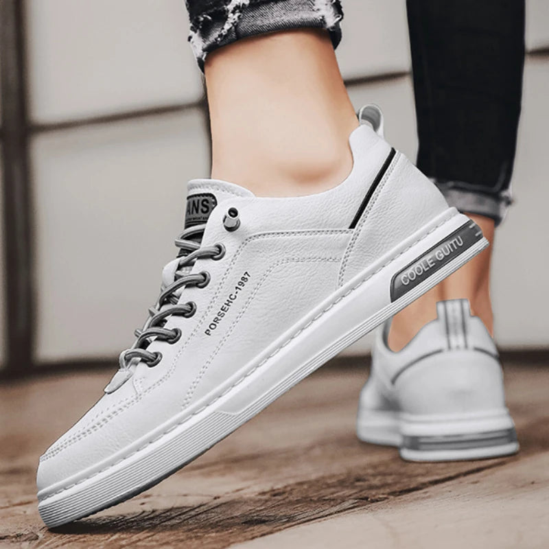 New Shoes for Men Comfortable Flat Men's Casual Shoes Outdoor Wild Men's Sneakers High End Fashion One Pedal Dress Shoes Male