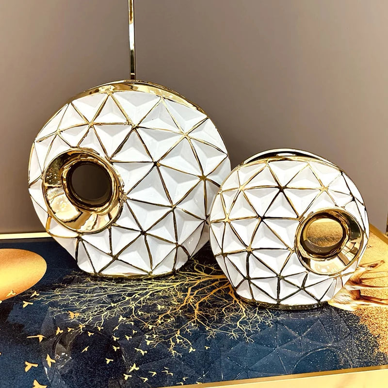 Luxury Ceramics Vases Aesthetic Elegant Modern Office Flower Vase Unusual Flower Bottle Centerpiece Vases Home Decoration