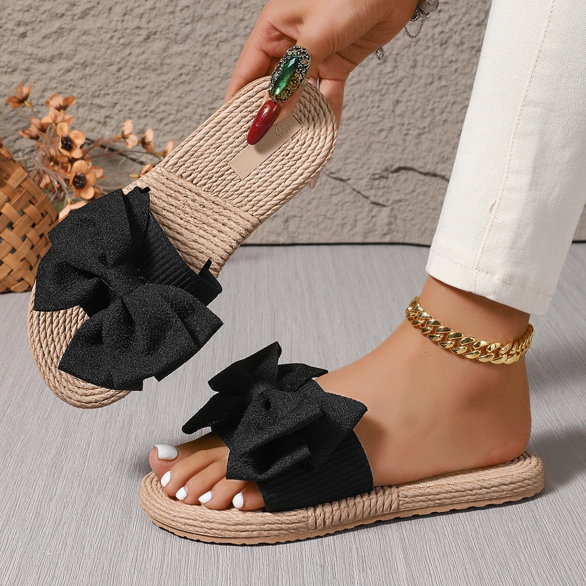 Women Slippers Fashion Trend Bow Anti Slip Sandals Wear-resistant Comfortable Shoes Soft Sole Flat Heel Slippers Slides Women