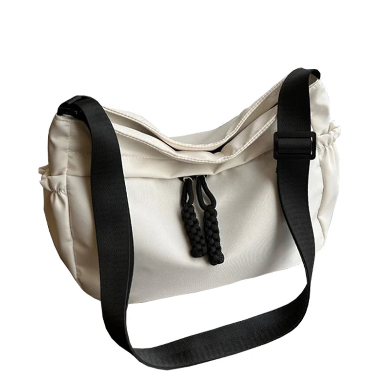 Women's handbag is suitable for daily outings, travel and photography. It has two color shoulder straps and adjustable design.