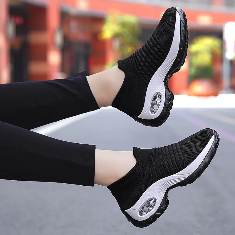 Women's Shoes Are Fashionable Casual Trendy Breathable Mesh Shock Absorbing Thick Soled Comfortable Cushioned Running Shoes