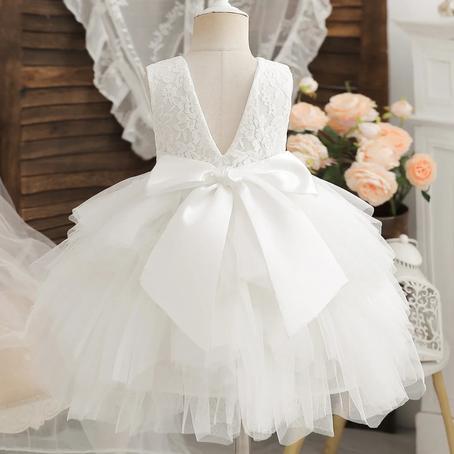 2025 New Baby Girl Dress for 2-6 Years Backless Kids Birthday Princess Dresses White Elegant Girl Wedding Party Banquet Gown