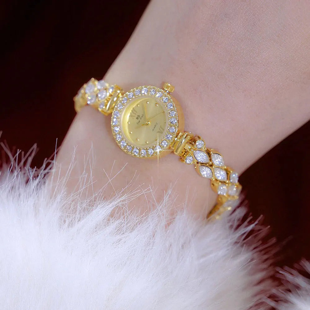 Women's Watches 2025 Luxury Elegant Ladies Wrist Watch Gold Silver Rhinestone Quartz Wristwatch Vintage Female Small Clock