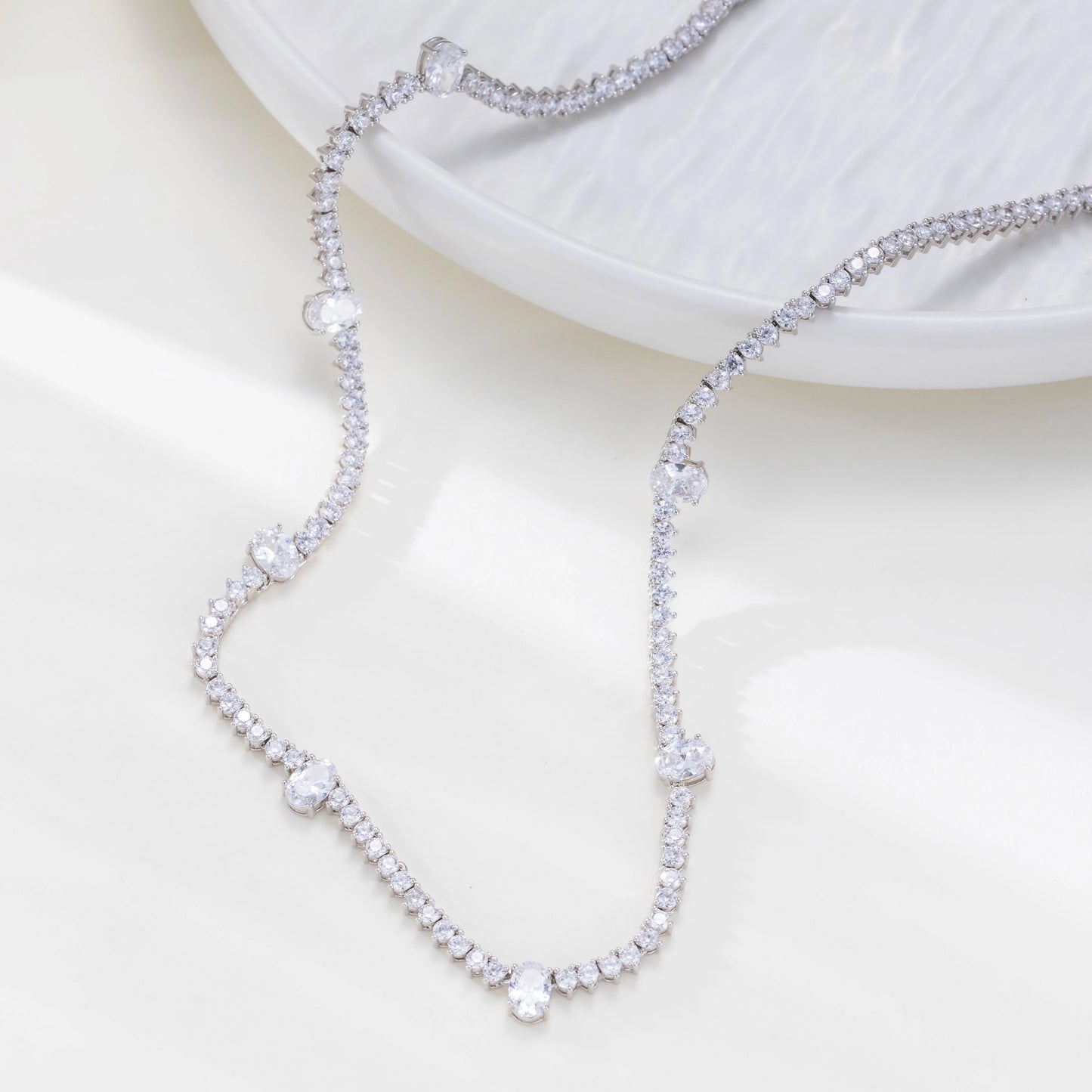 Fashionable Necklace for Woman Wedding Jewlery with 18k White Gold Necklace Delicate Birthday Gift for Women Girl