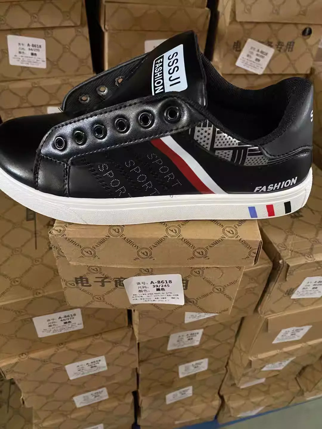 Men's Flats Shoes Luxury Men's Sneakers Spring Autumn 2023 Outdoor Sport Shoes for Men Fashion Vulcanized Shoe Tenis Para Hombre