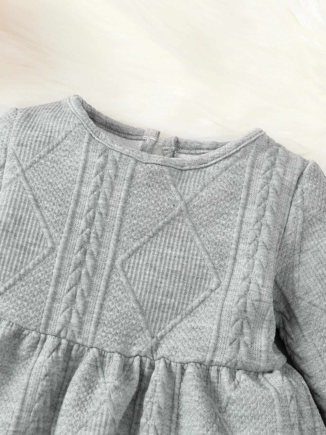 Baby girl set with textured cotton skirt, top and pants, casual two-piece set suitable for autumn and winter