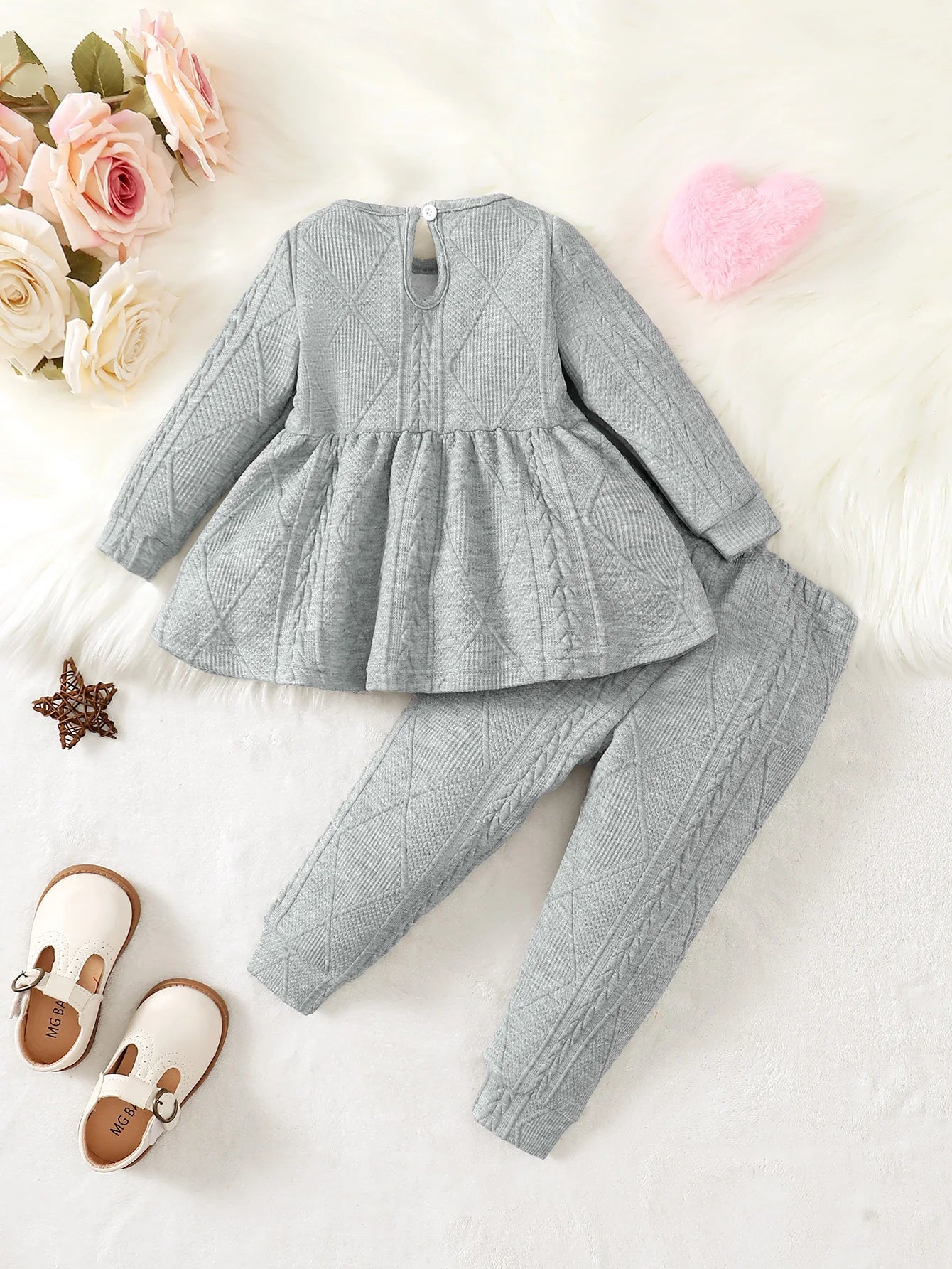 Baby girl set with textured cotton skirt, top and pants, casual two-piece set suitable for autumn and winter