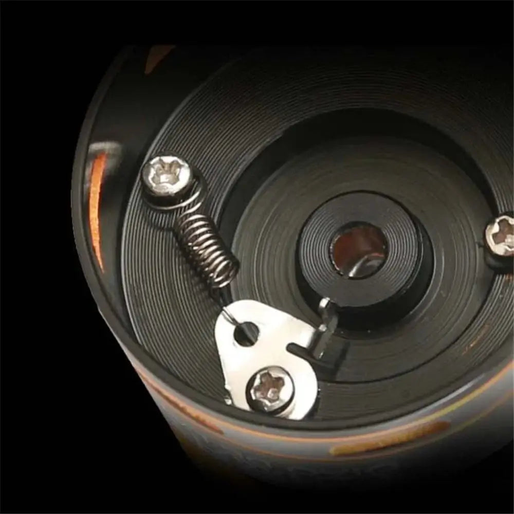 800 Series Fishing Reel Metal Coil Folding Rocker Small Spinning Reel 5KG Max Drag 5.2:1 Mini Fishing Reel Saltwater