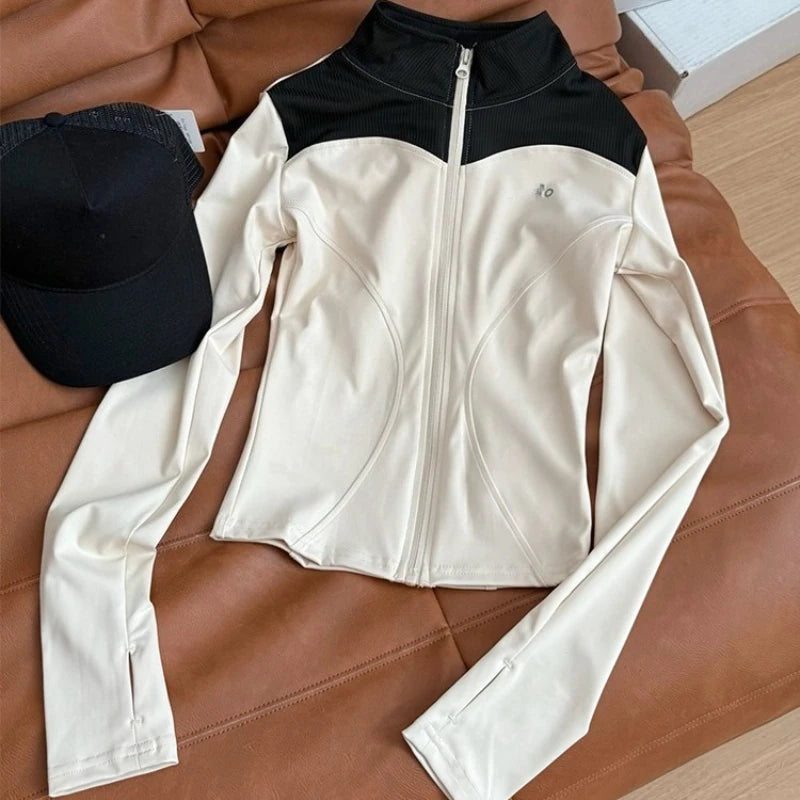 Fitness Yoga Clothing for Women 2025 New Letter Printed Contrasting Long Sleeved Top Running Exercise Commute Zipper Top