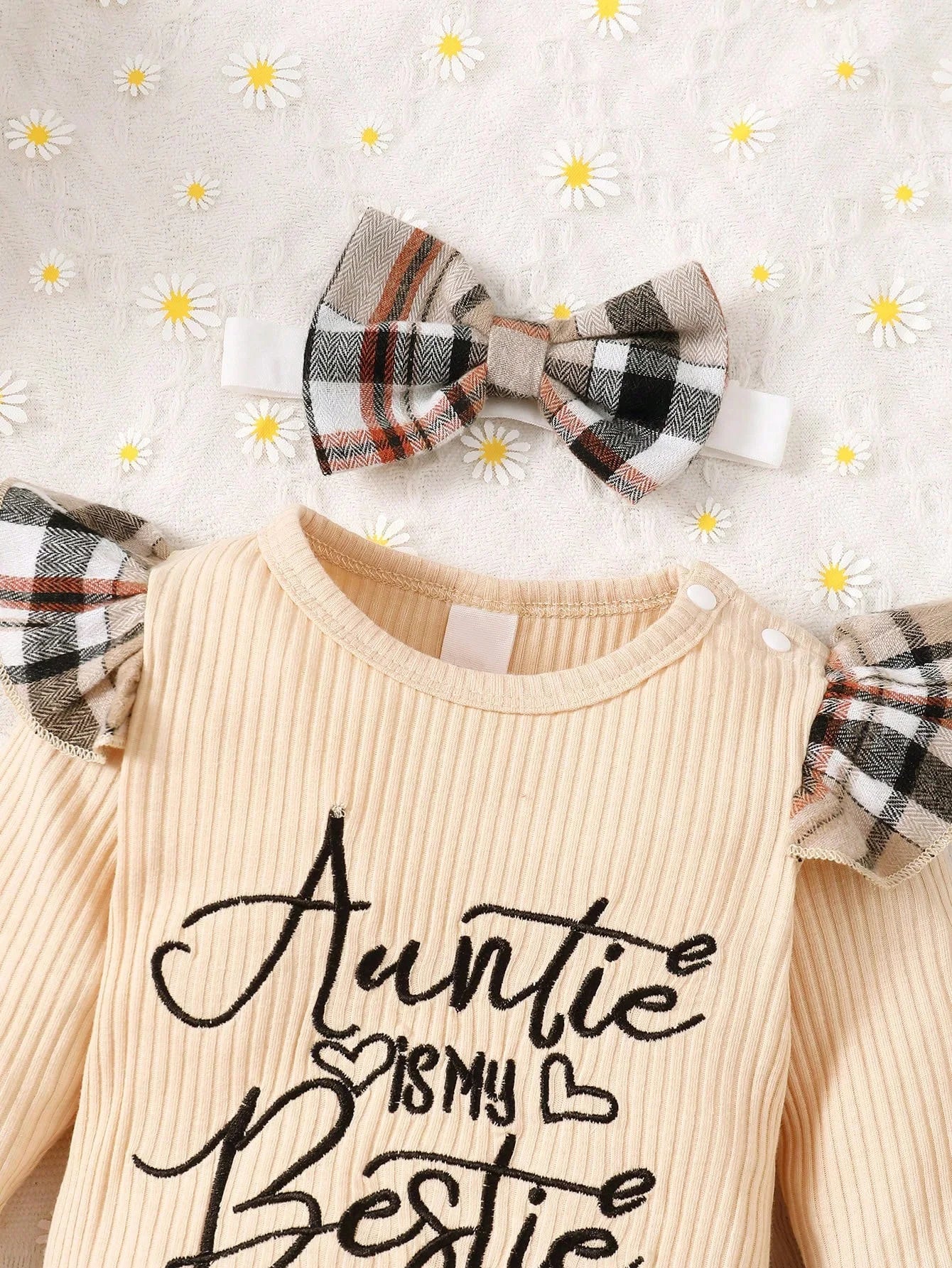 Baby Girl Slogan Graphic Ruffle Trim Bodysuit & Plaid Bow Front Flare Leg Pants & Headband