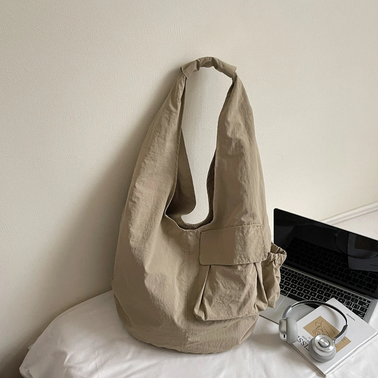 Handbags for women. Bag women's new tote bag multi-pocket simple niche design high-capacity fashion portable shoulder bag.