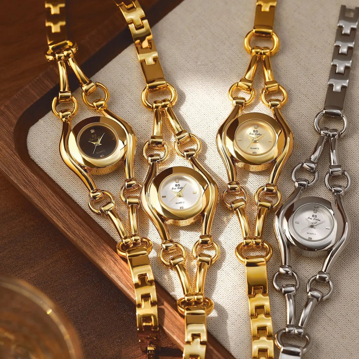 Women Bracelet Watches Top Brand Luxury Elegant Fashion For Ladies Wrist Watches Steel Quartz Female Clock Gold High Quality