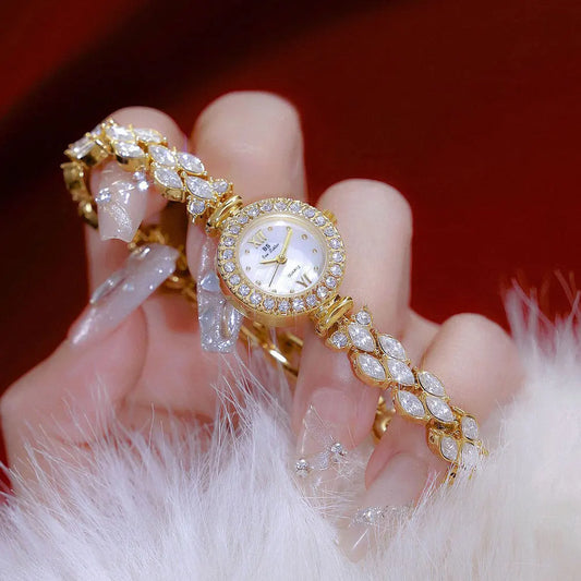 Women's Watches 2025 Luxury Elegant Ladies Wrist Watch Gold Silver Rhinestone Quartz Wristwatch Vintage Female Small Clock