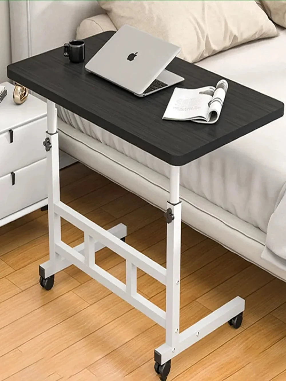 Adjustable TV Tray Table Comfortable Laptop Table dinners for Eating TV Dinner Tray on Bed Sofa for Eating Reading 60x40cm compu