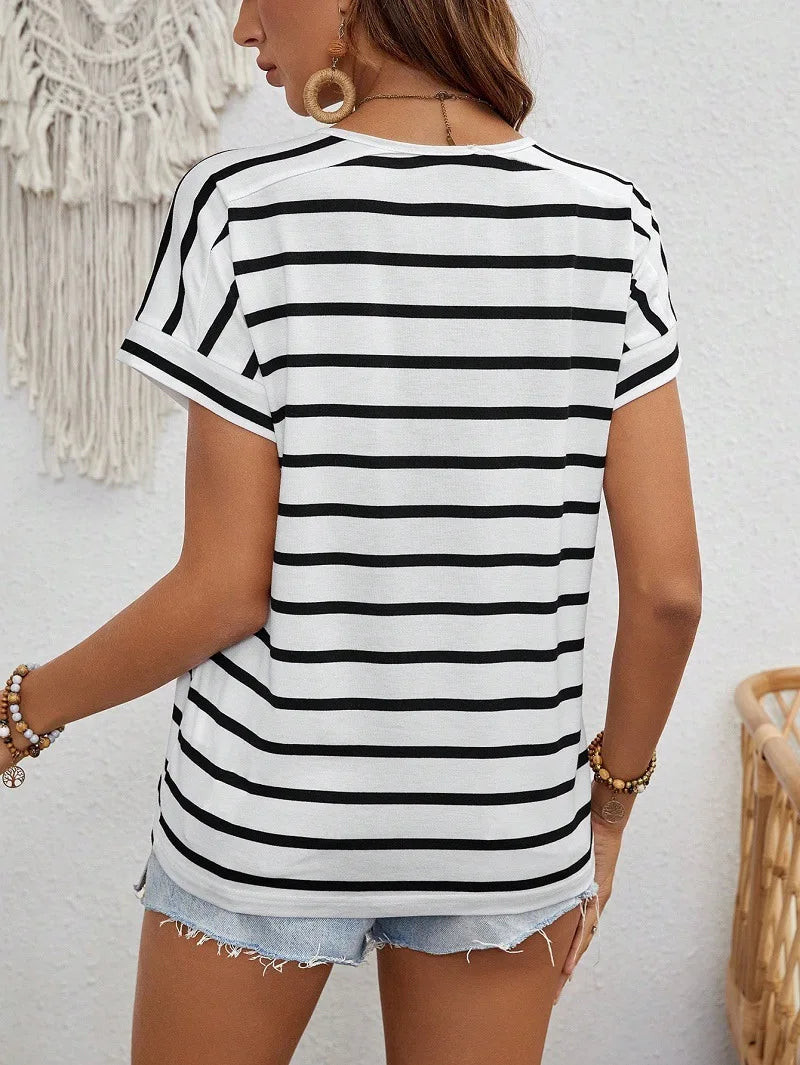 2024 New Women's Clothing Source: Round Neck Spliced Striped Short Sleeved Versatile Outerwear T-Shirt