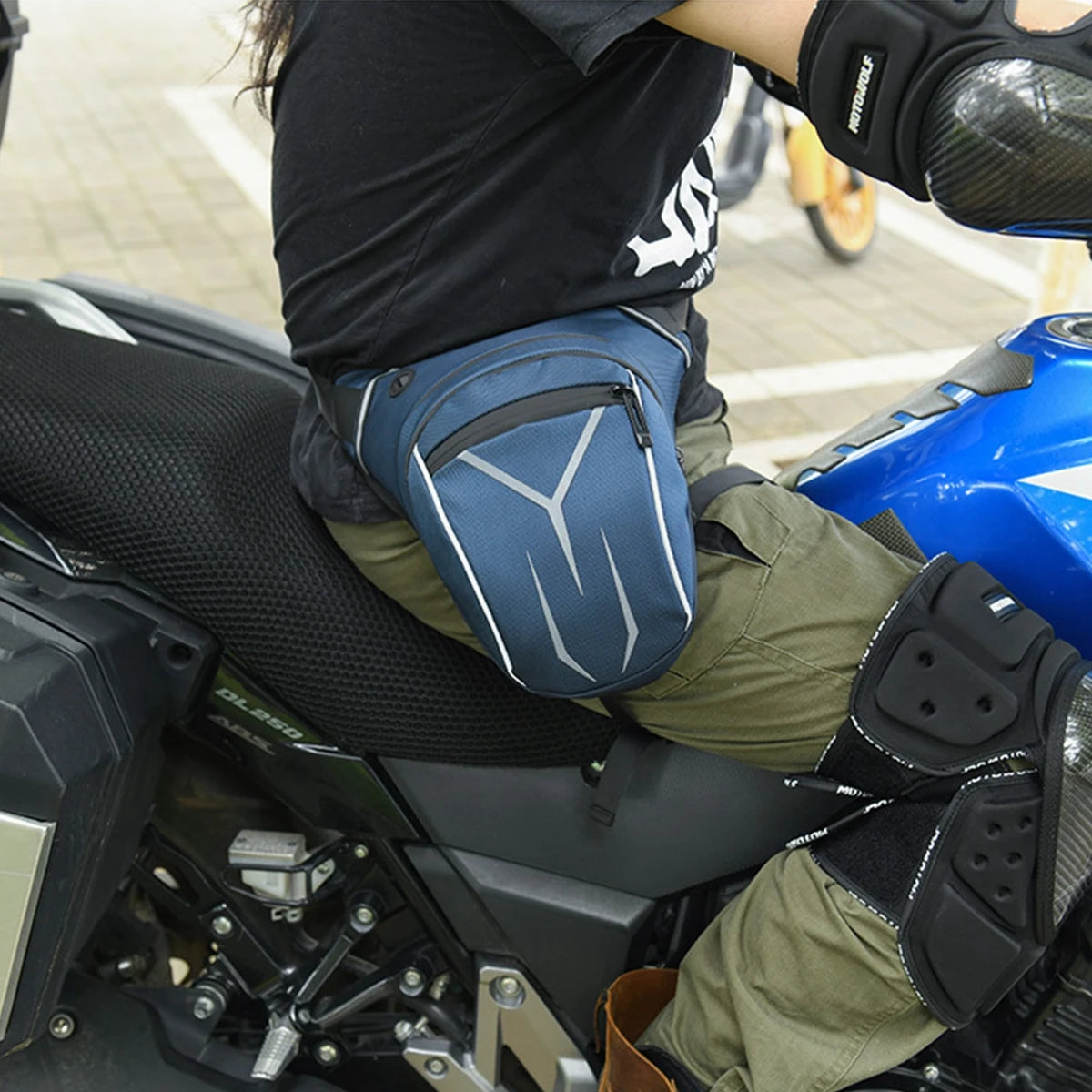 Men Motorcycle Leg Side Bag Multipocket Riding Belt Fanny Pack with Reflective Stripe Motorcycle Hip Waist Bag Casual Sports Bag