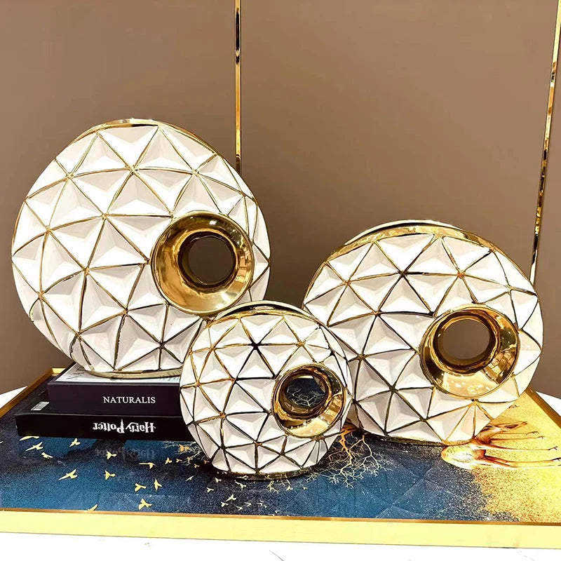 Luxury Ceramics Vases Aesthetic Elegant Modern Office Flower Vase Unusual Flower Bottle Centerpiece Vases Home Decoration