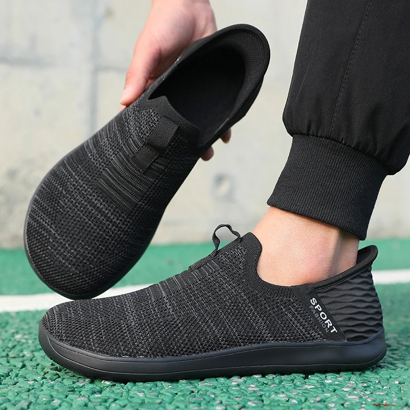 Men's Sports Shoes with Simple Mesh and Wide Feet, Lightweight Shock-absorbing Running Shoes, Casual Multifunctional Lazy Shoes
