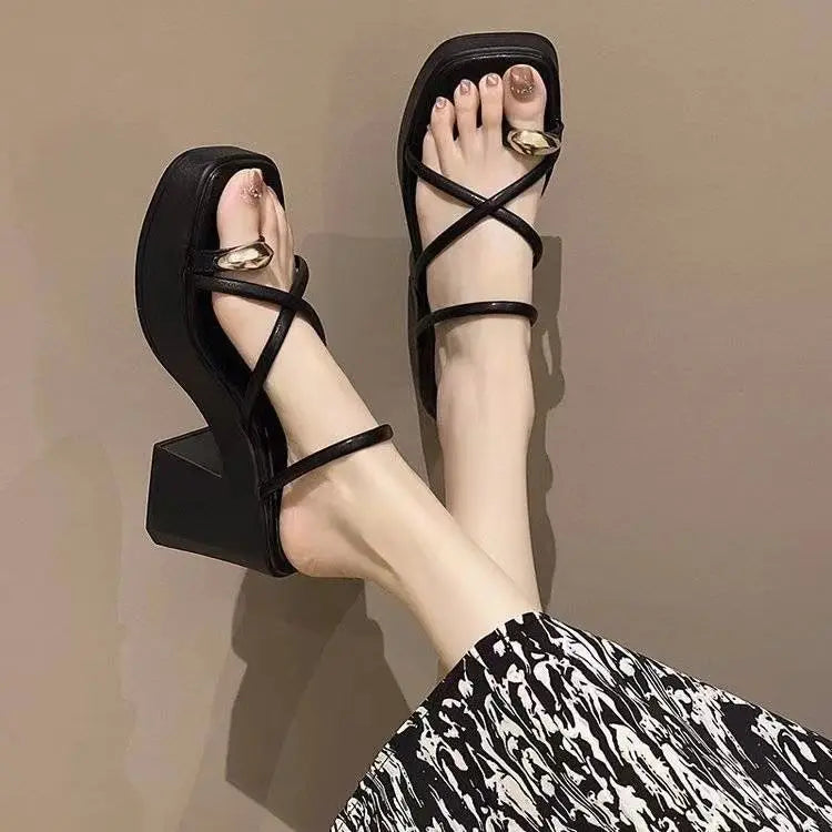 Women's Thick Heel Slippers Summer Outdoor Wear Black French Fairy High-End Feeling Chunky Heel Small Size Heightening Sandals