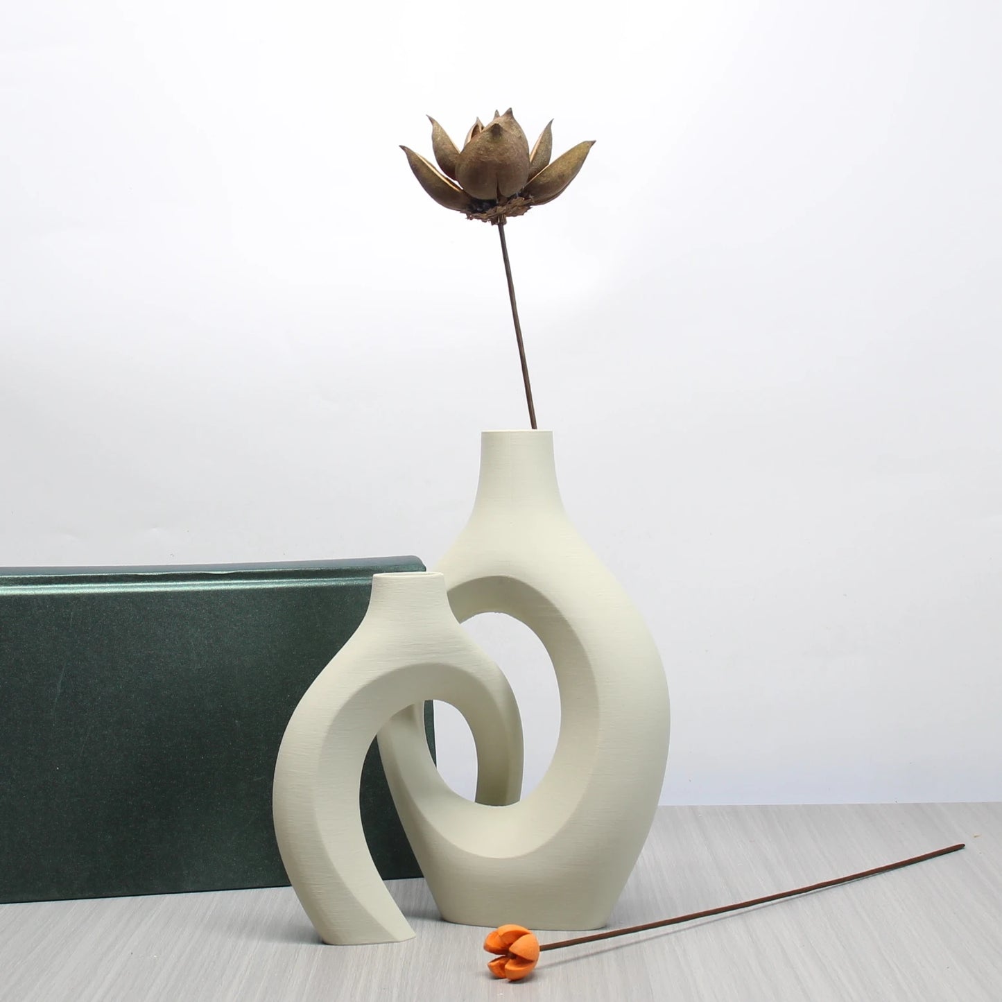 A Set of Bohemian Style Art Vases,  Perfect Choice for Home and Office Decoration, Suitable for Living Room,