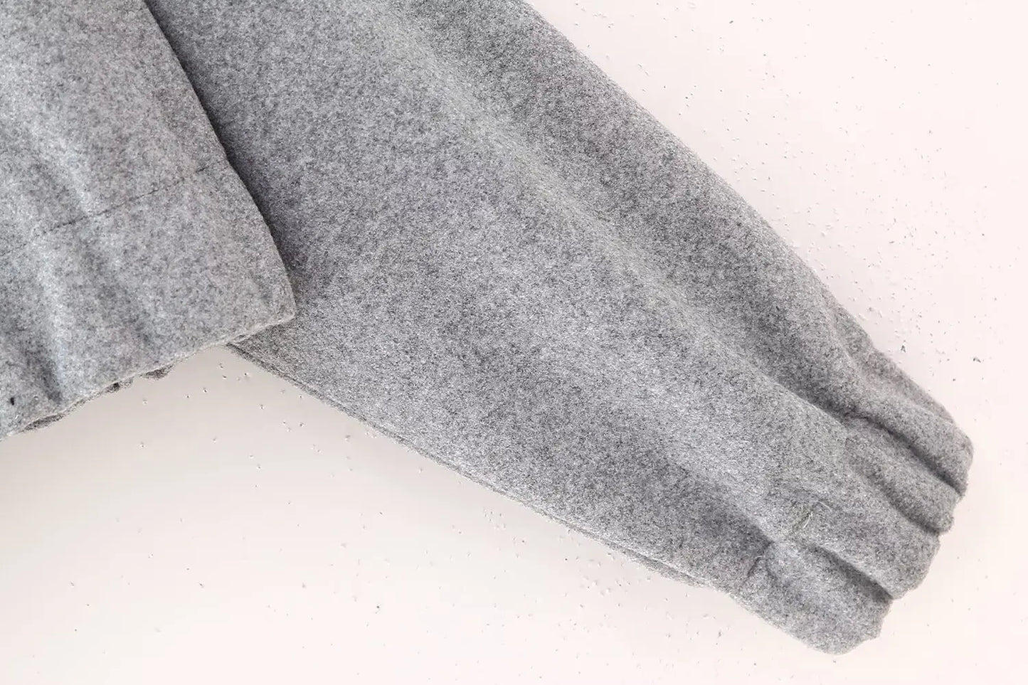 2025 new women's clothing European and American style fashion personality versatile daily fabric short sweater