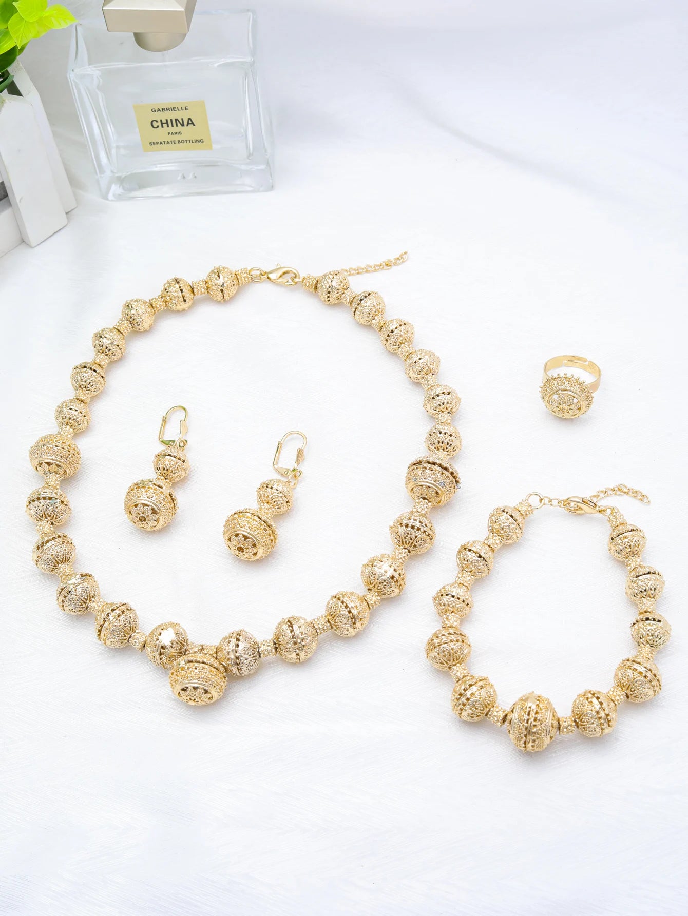 Dubai Jewelry Set for Women 18K Gold Plated Luxury Bead Necklace Earrings Bracelet Ring Set Jewelry Wedding Party Trending