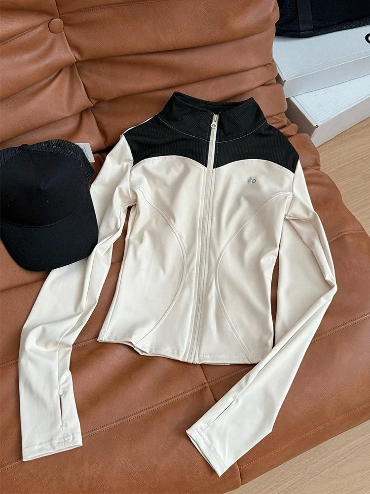 Fitness Yoga Clothing for Women 2025 New Letter Printed Contrasting Long Sleeved Top Running Exercise Commute Zipper Top