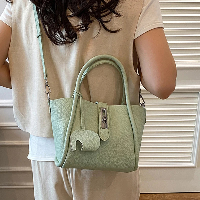 Women Handheld Bucket Bag New Trendy Versatile Bag Highend Exquisite Hardware Buckle Shoulder Bag With Pendant Crossbody Bag