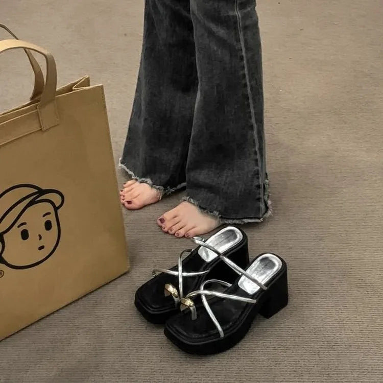 Women's Thick Heel Slippers Summer Outdoor Wear Black French Fairy High-End Feeling Chunky Heel Small Size Heightening Sandals