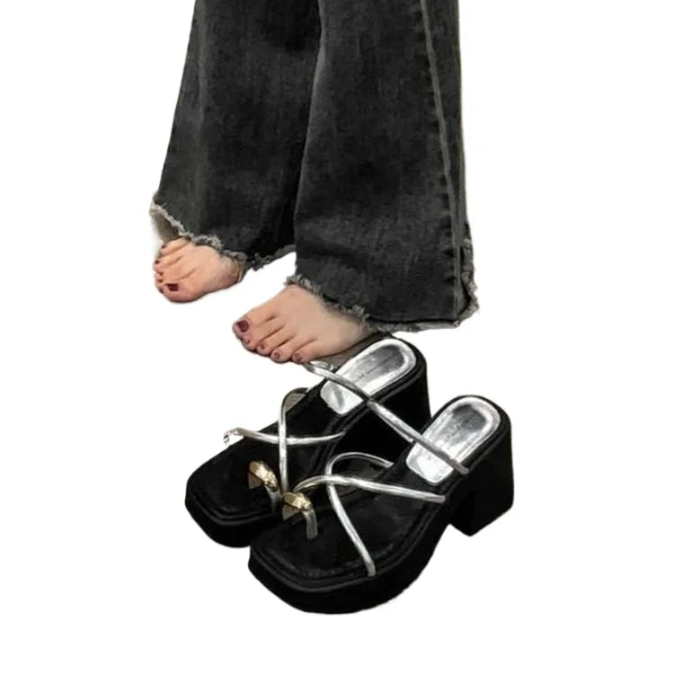 Women's Thick Heel Slippers Summer Outdoor Wear Black French Fairy High-End Feeling Chunky Heel Small Size Heightening Sandals