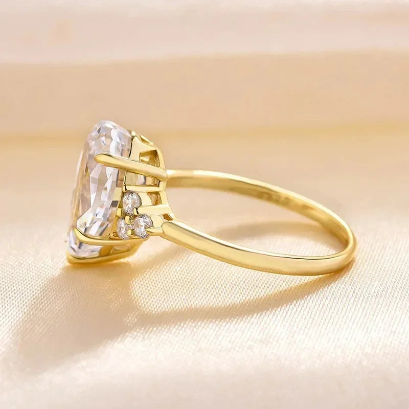 Fashionable, Lightweight, Luxurious, Elegant Jewelry for Women, Wearing European and American New Water Droplet Rings for Women