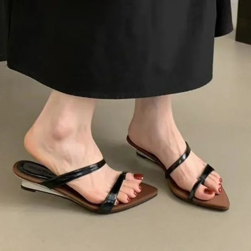 Women Slippers Designer Heeled Sandals Fashion Woman Shoes 2025 Summer New Slides Elegant Flip Flops Beach Sandalias De Mujer
