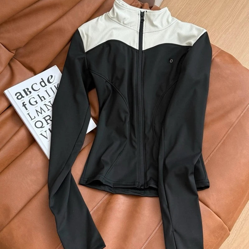 Fitness Yoga Clothing for Women 2025 New Letter Printed Contrasting Long Sleeved Top Running Exercise Commute Zipper Top